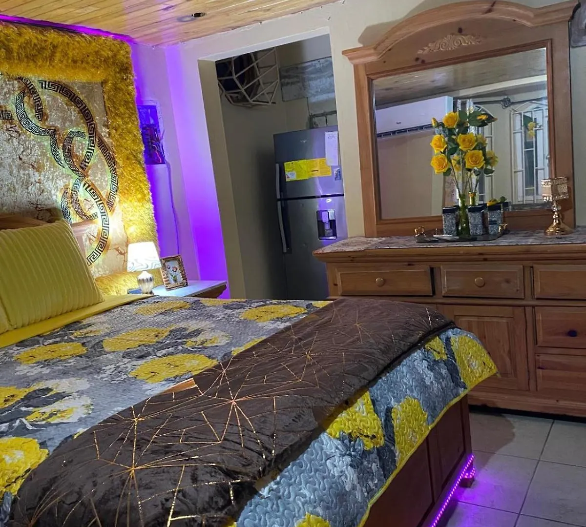 Homestay Omars Stylish Villa Montego Bay Jamaica